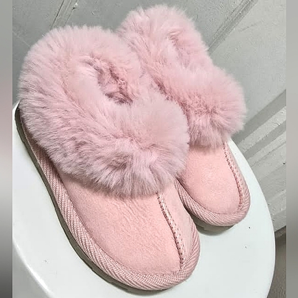 Cat & Jack Callie Moccasin Pink Faux Fur Slippers Toddler Size 6🌴 - Picture 6 of 8